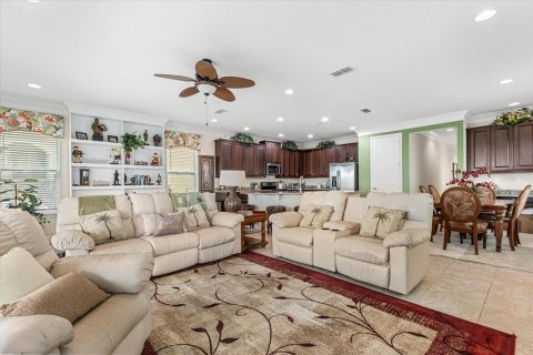 House in Four Corners, Florida 5 bedrooms, 309.18 sq.m. № 1773989 - photo 11