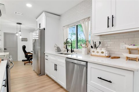 Casa en venta en Tampa, Florida, 3 dormitorios, 123.19 m2 № 1614651 - foto 14