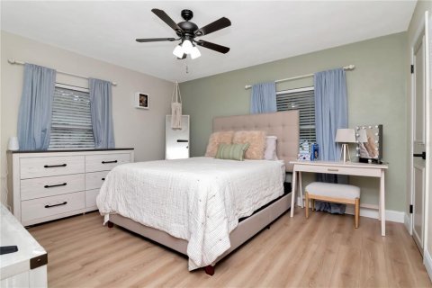 Casa en venta en Tampa, Florida, 3 dormitorios, 123.19 m2 № 1614651 - foto 20