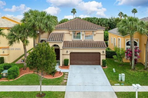 Villa ou maison à vendre à Pembroke Pines, Floride: 4 chambres, 203.36 m2 № 2041127 - photo 25