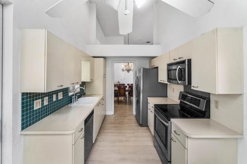 Touwnhouse à vendre à Boca Raton, Floride: 3 chambres, 164.53 m2 № 2257028 - photo 14