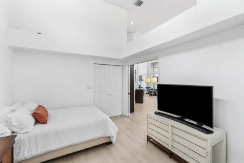 Touwnhouse à vendre à Boca Raton, Floride: 3 chambres, 164.53 m2 № 2257028 - photo 25