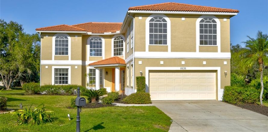 Villa ou maison à Sarasota, Floride 5 chambres, 362.32 m2 № 2139430