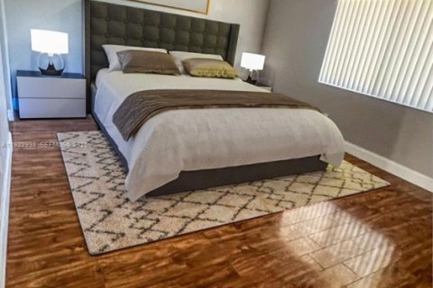 Touwnhouse à vendre à Hollywood, Floride: 3 chambres, 132.57 m2 № 1976746 - photo 7