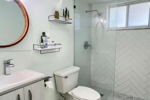 Touwnhouse à vendre à Hollywood, Floride: 3 chambres, 132.57 m2 № 1976746 - photo 5