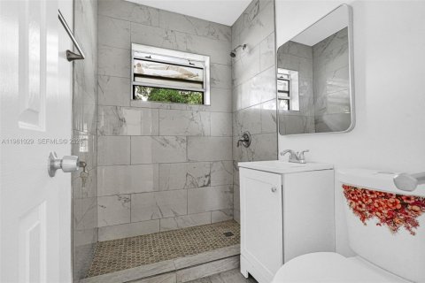 Appartement à louer à Miami, Floride: 2 chambres, 145.39 m2 № 2079873 - photo 6