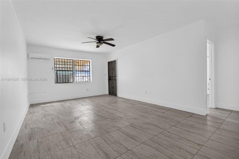 Appartement à louer à Miami, Floride: 2 chambres, 145.39 m2 № 2079873 - photo 13