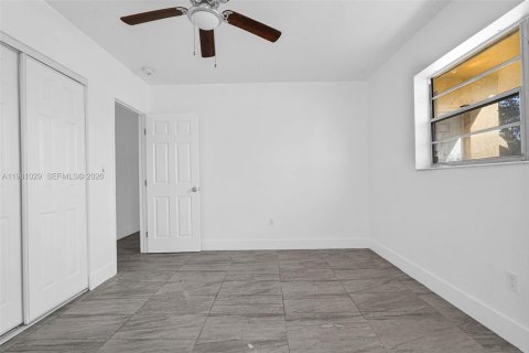 Appartement à louer à Miami, Floride: 2 chambres, 145.39 m2 № 2079873 - photo 23