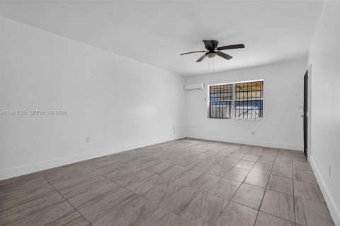 Appartement à louer à Miami, Floride: 2 chambres, 145.39 m2 № 2079873 - photo 15