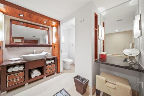 Снять в аренду кондоминиум в Майами-Бич, Флорида 1 спальня, 74.32м2, № 2049763 - фото 10