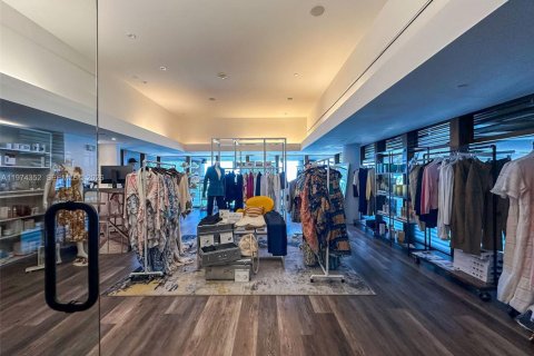 Снять в аренду кондоминиум в Майами-Бич, Флорида 1 спальня, 74.32м2, № 2049763 - фото 28