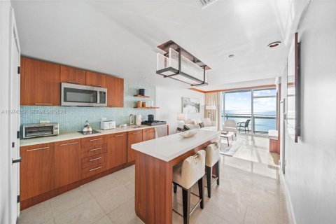 Снять в аренду кондоминиум в Майами-Бич, Флорида 1 спальня, 74.32м2, № 2049763 - фото 6