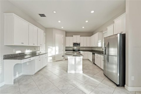Casa en venta en Wesley Chapel, Florida, 5 dormitorios, 275.36 m2 № 1913770 - foto 14