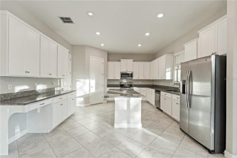 Casa en venta en Wesley Chapel, Florida, 5 dormitorios, 275.36 m2 № 1913770 - foto 17
