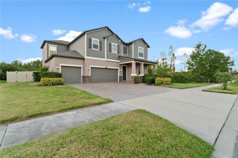 Casa en venta en Wesley Chapel, Florida, 5 dormitorios, 275.36 m2 № 1913770 - foto 3