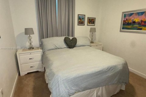 Casa en venta en Homestead, Florida, 3 dormitorios, 186.18 m2 № 1836677 - foto 7