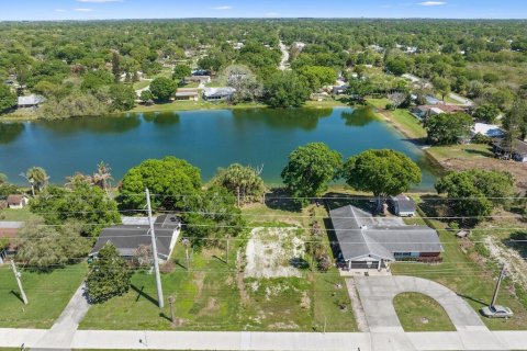 Immobilier commercial à vendre à St. Lucie, Floride № 2083493 - photo 2