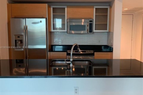 Copropriété à louer à Miami, Floride: 2 chambres, 119.75 m2 № 1814466 - photo 9