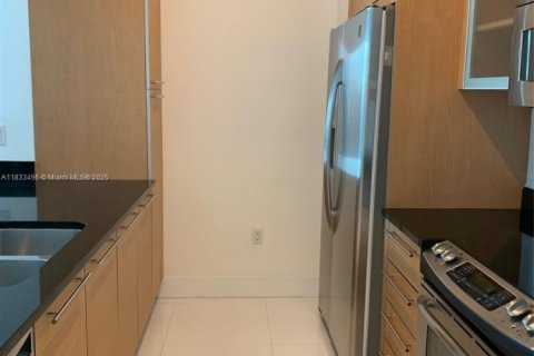 Copropriété à louer à Miami, Floride: 2 chambres, 119.75 m2 № 1814466 - photo 11