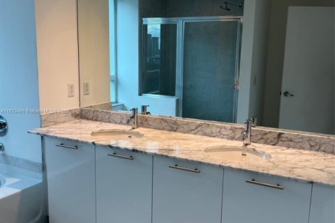 Copropriété à louer à Miami, Floride: 2 chambres, 119.75 m2 № 1814466 - photo 19