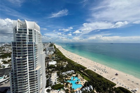 Condo in Miami Beach, Florida, 2 bedrooms  № 1897977 - photo 11