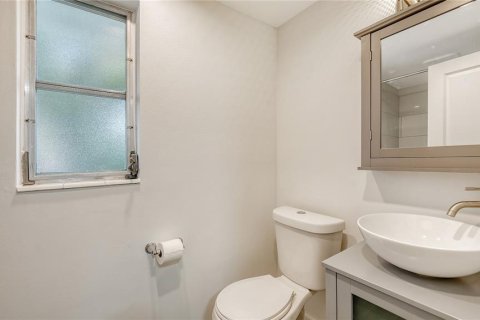 Casa en venta en Sarasota, Florida, 3 dormitorios, 104.61 m2 № 2143424 - foto 17