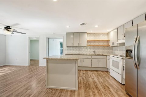 Casa en venta en Sarasota, Florida, 3 dormitorios, 104.61 m2 № 2143424 - foto 6