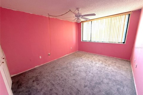 Condo in Port Richey, Florida, 2 bedrooms  № 1741079 - photo 6