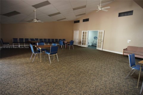 Condo in Tamarac, Florida, 2 bedrooms  № 1766368 - photo 29