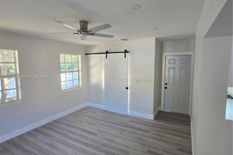 Villa ou maison à vendre à North Miami Beach, Floride: 3 chambres, 103.12 m2 № 2042688 - photo 8
