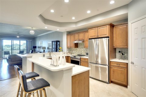Condo in Lakewood Ranch, Florida, 2 bedrooms № 2396094 - photo 5