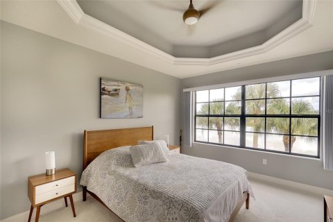 Condo in Lakewood Ranch, Florida, 2 bedrooms № 2396094 - photo 19