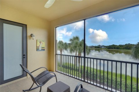 Condo in Lakewood Ranch, Florida, 2 bedrooms № 2396094 - photo 24