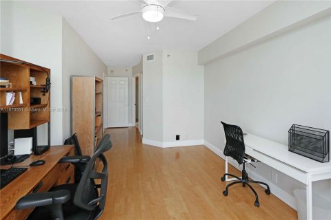 Copropriété à vendre à Aventura, Floride: 2 chambres, 126.81 m2 № 1927189 - photo 8