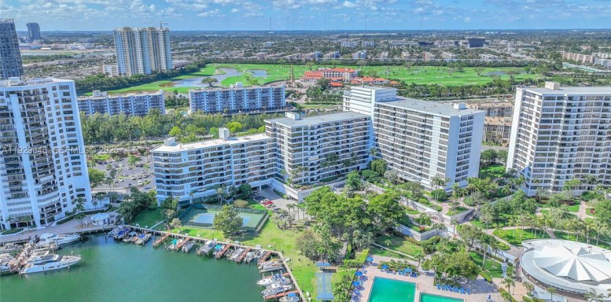 Condo à Hallandale Beach, Floride, 1 chambre № 1987616