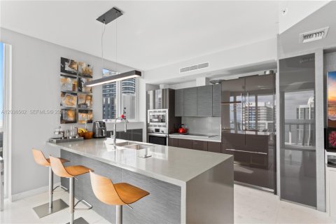 Copropriété à vendre à Miami, Floride: 3 chambres, 147.99 m2 № 2084518 - photo 4