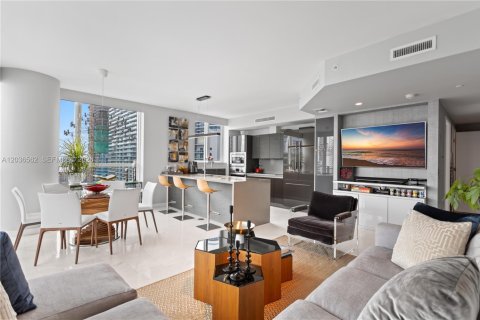 Copropriété à vendre à Miami, Floride: 3 chambres, 147.99 m2 № 2084518 - photo 20