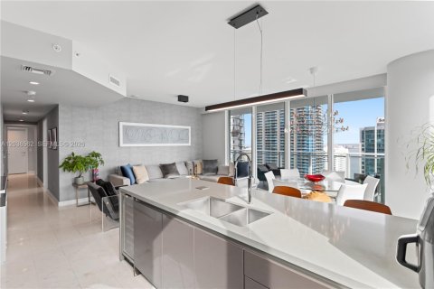 Copropriété à vendre à Miami, Floride: 3 chambres, 147.99 m2 № 2084518 - photo 5