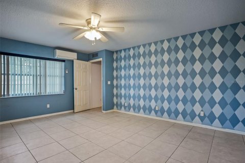 Villa ou maison à vendre à Summerfield, Floride: 2 chambres, 181.35 m2 № 2403538 - photo 3