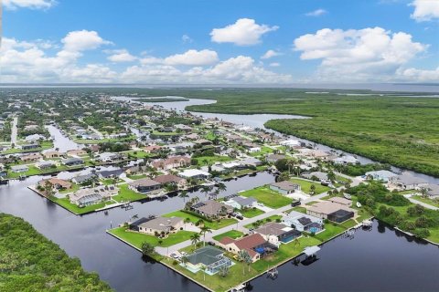 Villa ou maison à vendre à Port Charlotte, Floride: 3 chambres, 201.69 m2 № 1911016 - photo 7