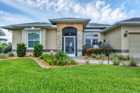 Villa ou maison à vendre à Port Charlotte, Floride: 3 chambres, 201.69 m2 № 1911016 - photo 3