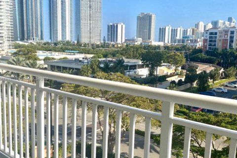 Condo in Sunny Isles Beach, Florida, 1 bedroom  № 1868280 - photo 28