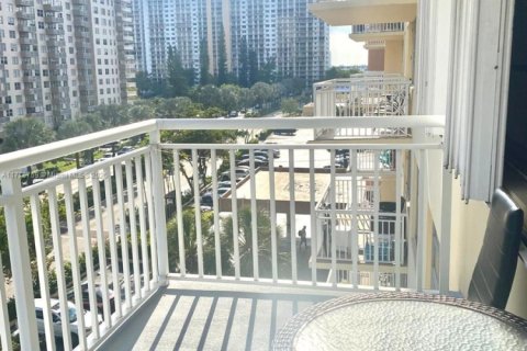 Condo in Sunny Isles Beach, Florida, 1 bedroom  № 1868280 - photo 26