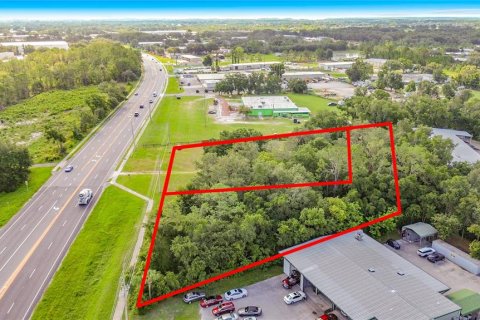Commercial property in Leesburg, Florida 127.37 sq.m. № 2258273 - photo 3