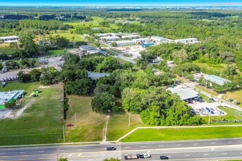 Commercial property in Leesburg, Florida 127.37 sq.m. № 2258273 - photo 4