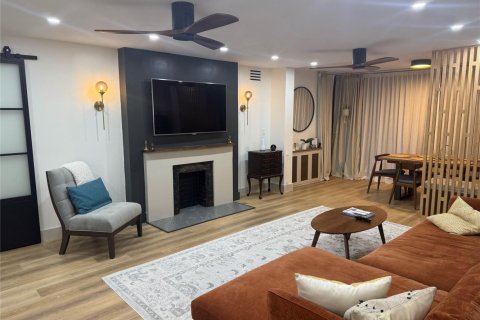 Condo à Pompano Beach, Floride, 3 chambres № 2083349