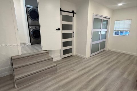 Купить виллу или дом в Майами, Флорида 3 спальни, 86.96м2, № 1997999 - фото 13