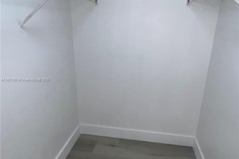 Copropriété à louer à Plantation, Floride: 2 chambres, 98.2 m2 № 1966215 - photo 16