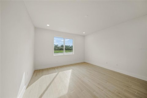 House in Sarasota, Florida 2 bedrooms, 162.3 sq.m. № 2214611 - photo 22