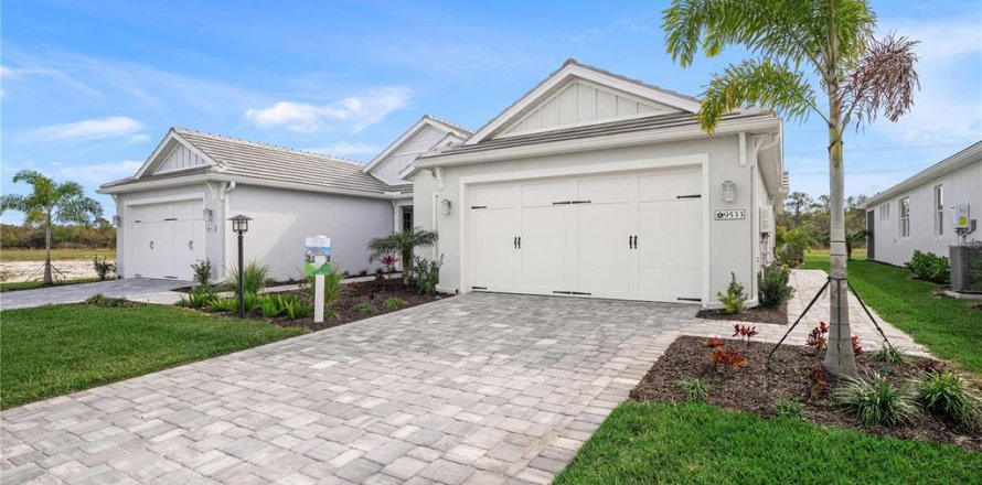 House in Sarasota, Florida 2 bedrooms, 162.3 sq.m. № 2214611